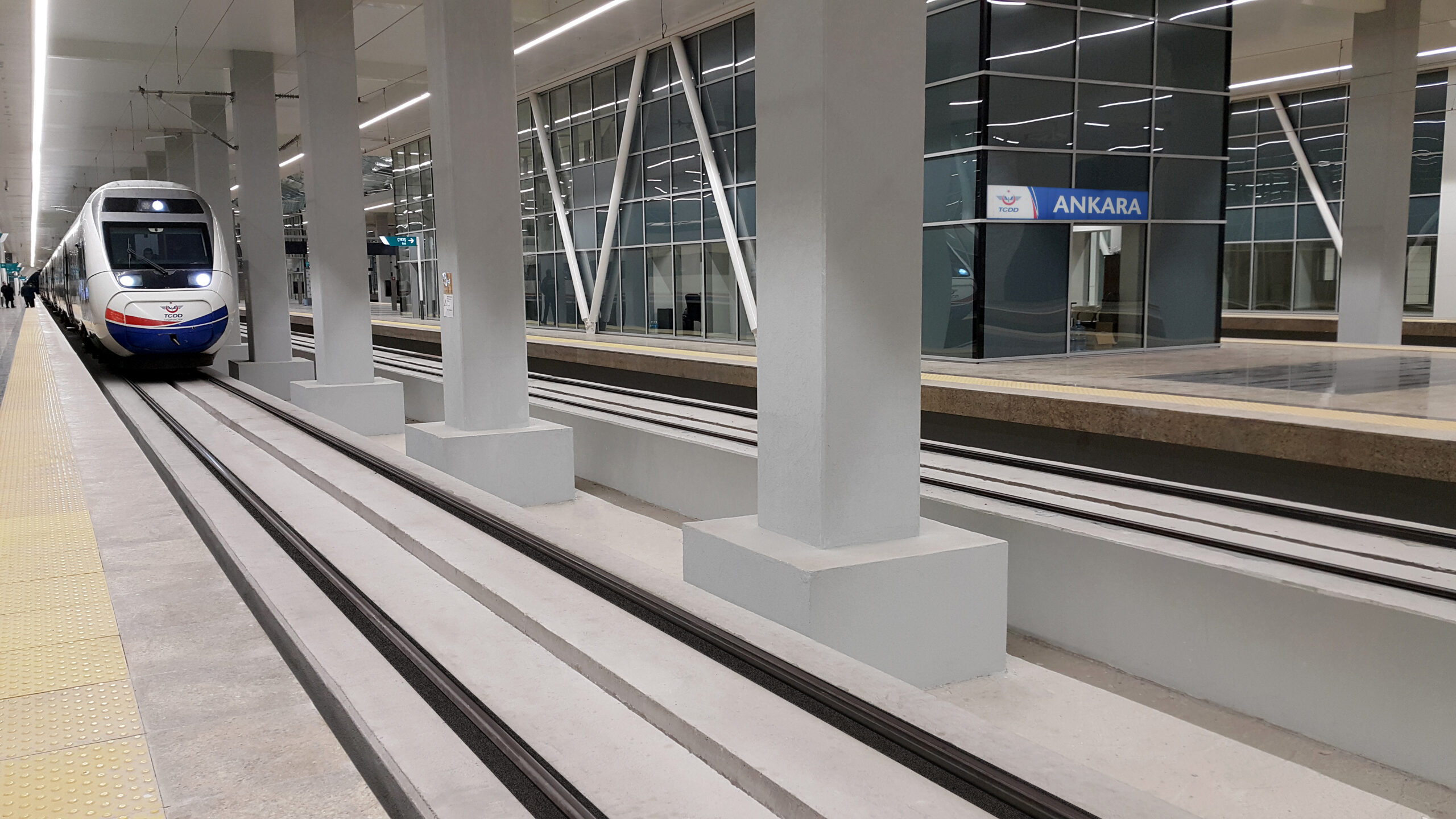 Embedded rail system edilon sedra